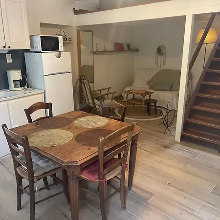 Hameau Du Hour - D'hotes Et Beraut