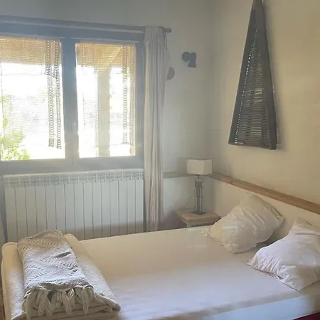 Hameau Du Hour - D'hotes Et 住宿加早餐酒店