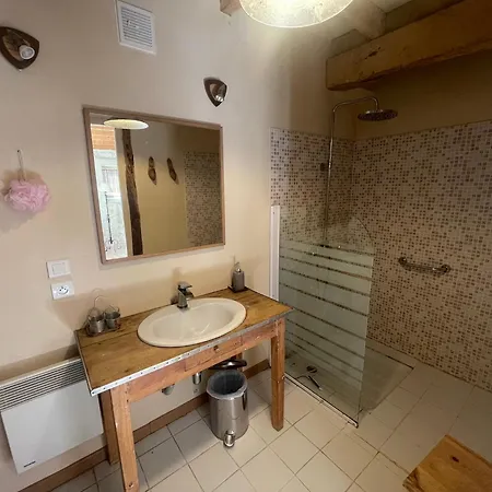 Hameau Du Hour - D'hotes Et Dans Le Gers Bed and breakfast 3*